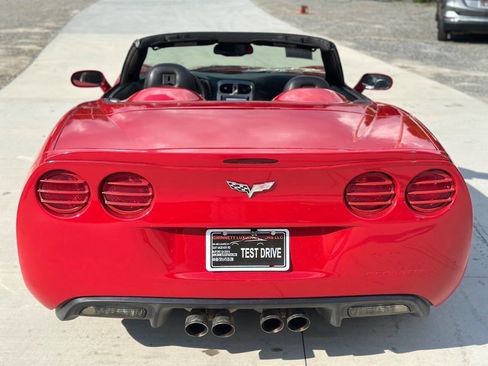 Used 2005 Chevrolet Corvette Convertible RWD image 13