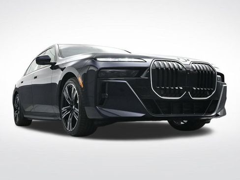 New 2026 BMW i7 xDrive60 w/ Executive Package AWD/4WD image 38
