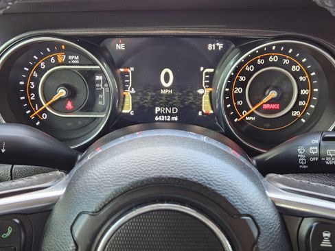 Used 2021 Jeep Wrangler Unlimited Sahara image 18