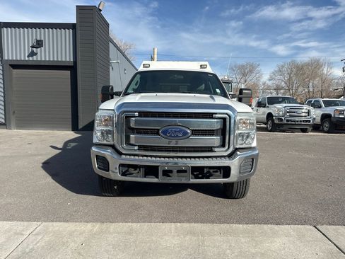 Used 2014 Ford F250 XLT w/ XLT Interior Package image 2