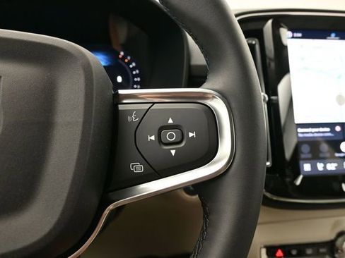 New 2026 Volvo XC40 B5 Plus w/ Climate Package AWD/4WD image 25