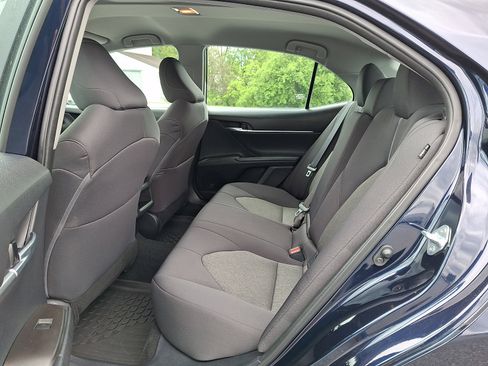 Certified 2022 Toyota Camry LE FWD image 11