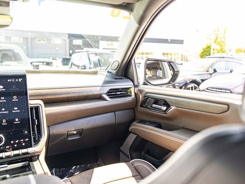 Used 2026 GMC Yukon XL Denali Ultimate AWD/4WD image 42