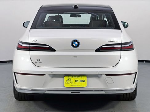 Used 2023 BMW i7 xDrive60 AWD/4WD image 59