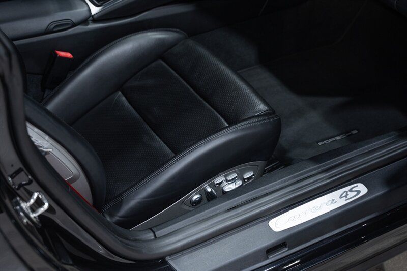 Used 2014 Porsche 911 Carrera 4S AWD/4WD image 31
