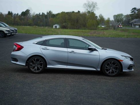 Used 2020 Honda Civic Sport image 4