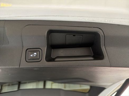 Used 2021 GMC Acadia Denali image 39