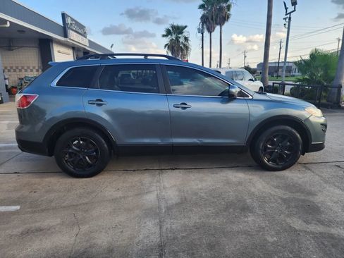 Used 2012 MAZDA CX-9 Touring w/ Moonroof & Bose Audio Pkg FWD image 4