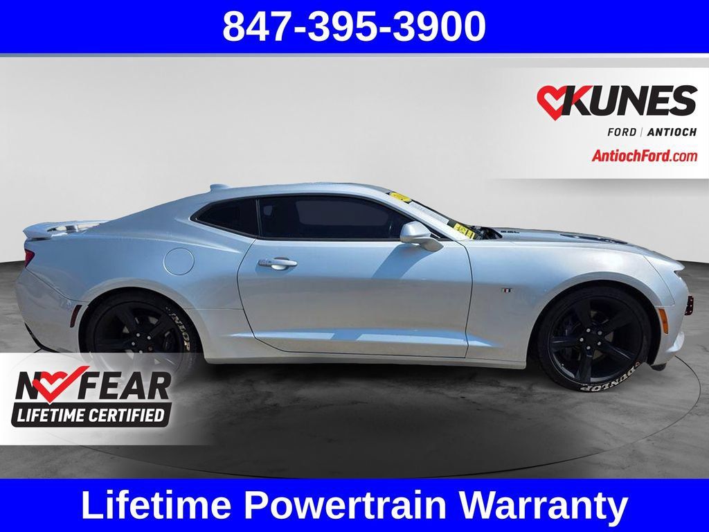 Used 2018 Chevrolet Camaro SS RWD image 10