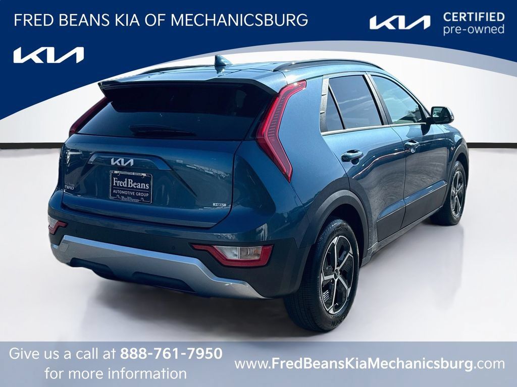 Certified 2025 Kia Niro EX FWD image 7