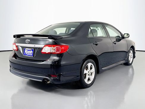 Used 2013 Toyota Corolla S image 5