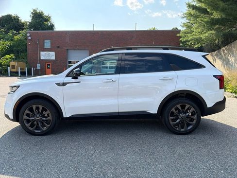 Certified 2022 Kia Sorento X-Line EX AWD/4WD image 3