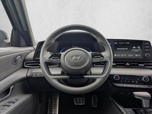 Used 2026 Hyundai Elantra Sport FWD image 11