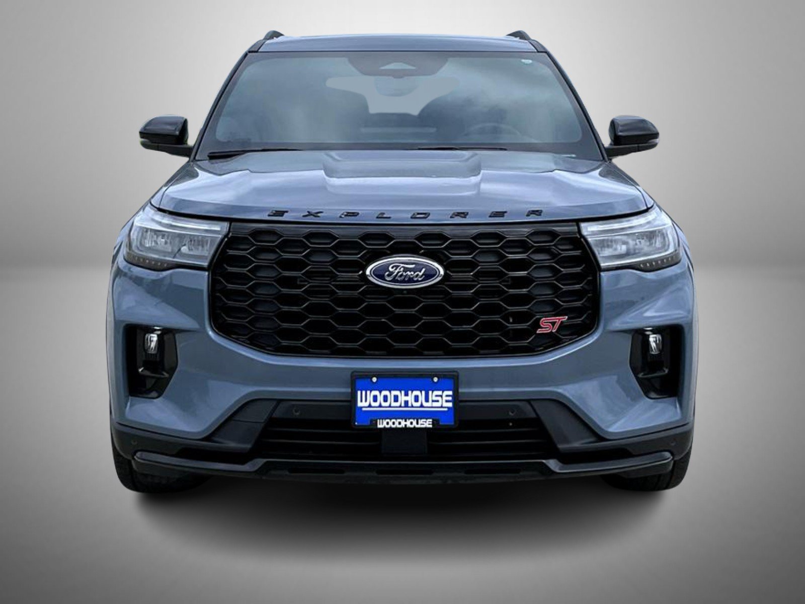 Used 2025 Ford Explorer ST AWD/4WD image 2