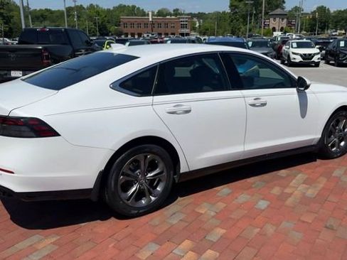 Used 2023 Honda Accord EX-L image 3