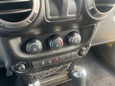 Used 2011 Jeep Wrangler Sport image 65