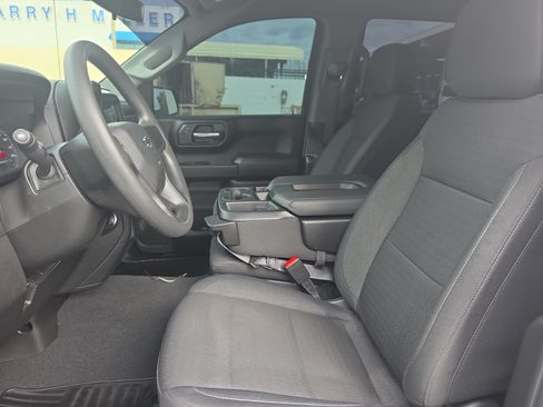 Used 2026 Chevrolet Silverado 1500 Custom w/ Turbomax Blackout Package RWD image 11