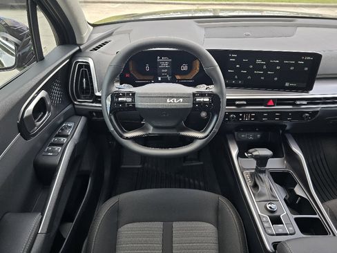 New 2026 Kia Sorento LX FWD image 6