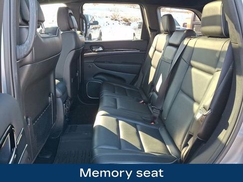 Used 2019 Jeep Grand Cherokee Overland image 12