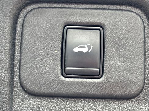 Used 2023 Nissan Murano SL image 14