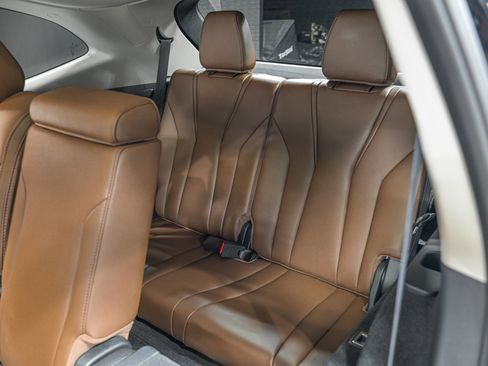 Used 2022 Acura MDX SH-AWD w/ Technology Package image 31