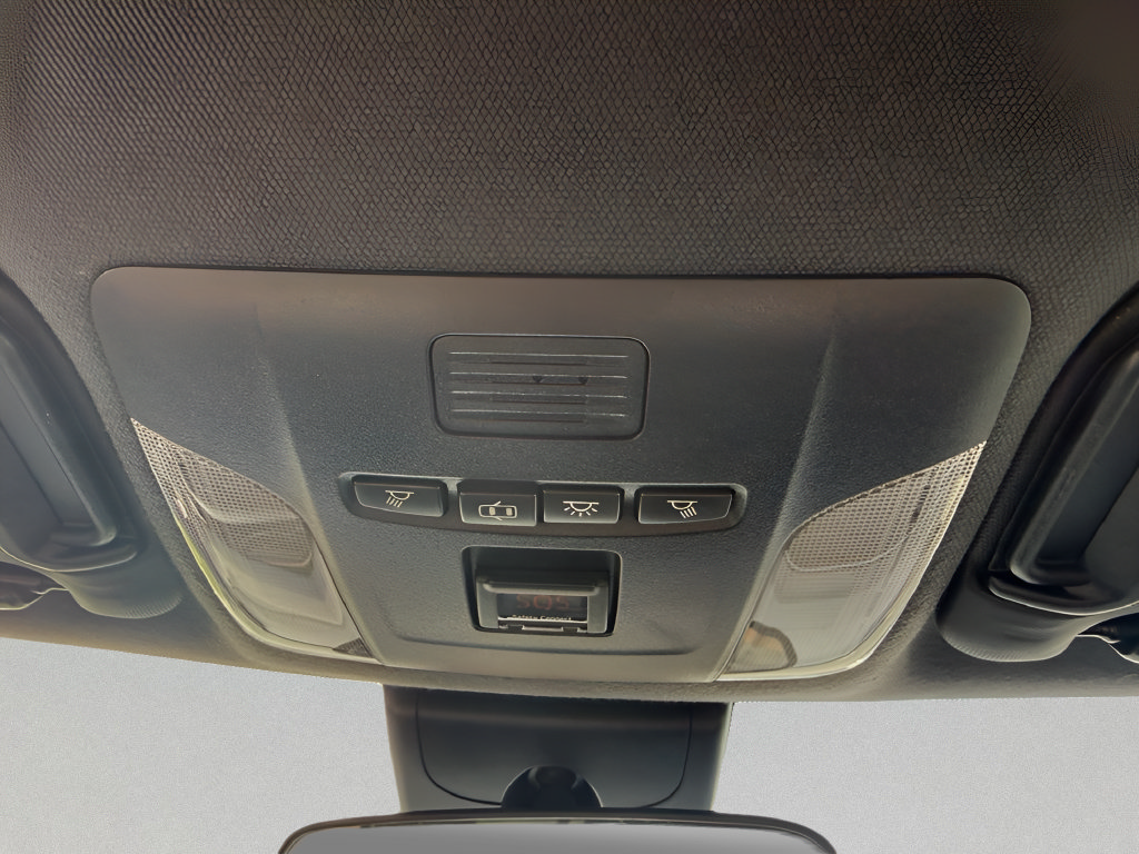 Used 2019 Toyota Corolla SE w/ Carpet Mat Package FWD image 27