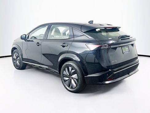Used 2023 Nissan Ariya AWD image 5