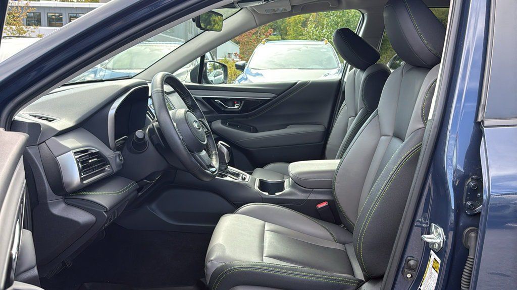 Certified 2024 Subaru Outback Onyx Edition AWD/4WD image 10