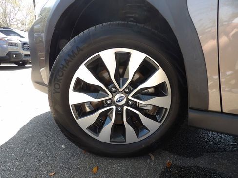 Used 2023 Subaru Outback Limited AWD/4WD image 32