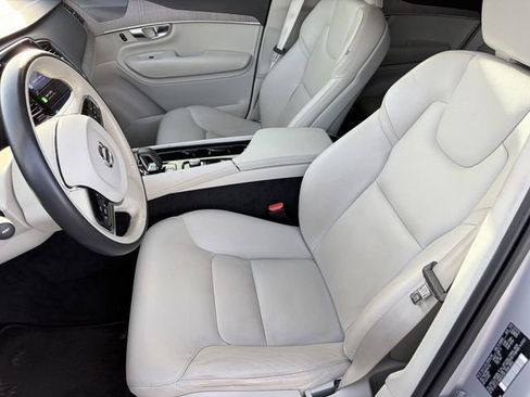 Used 2023 Volvo XC90 B6 Plus w/ Protection Package Premier AWD/4WD image 6