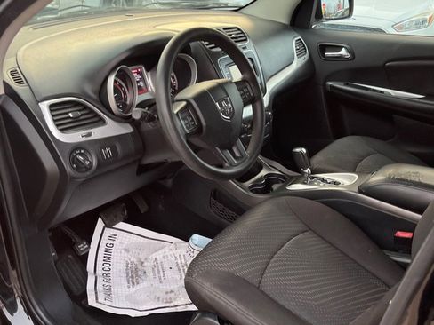 Used 2013 Dodge Journey SXT image 10