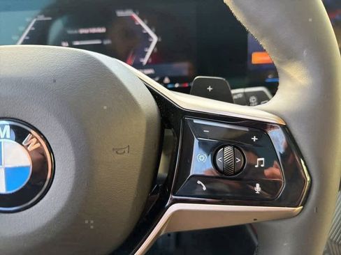 Used 2025 BMW X3 xDrive30i w/ Convenience Package image 12