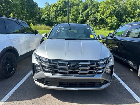 Used 2026 Hyundai Tucson Limited FWD image 3