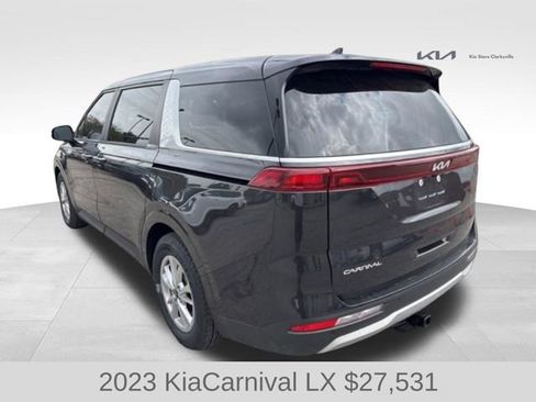 Used 2023 Kia Carnival LX image 6