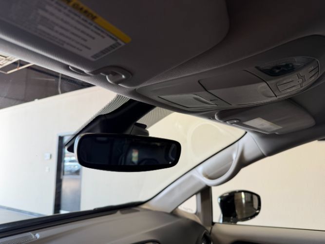 Used 2024 Chrysler Pacifica Touring-L FWD image 26