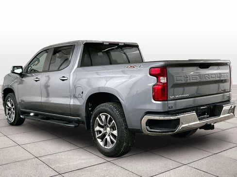 Used 2021 Chevrolet Silverado 1500 LT image 11