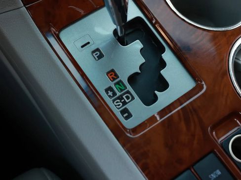 Used 2013 Toyota Highlander Limited AWD/4WD image 42