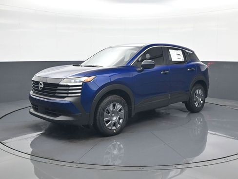 New 2026 Nissan Kicks S image 3