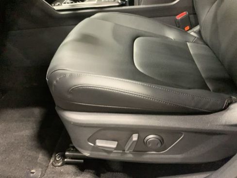 New 2026 Kia Sportage EX w/ EX Panorama Roof Package image 10