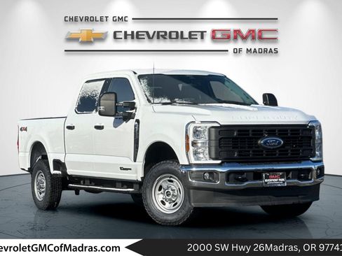 Used 2024 Ford F250 XL w/ 360-Degree Camera Package AWD/4WD image 1