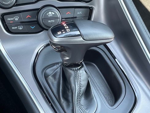 Used 2021 Dodge Challenger R/T Scat Pack RWD image 21
