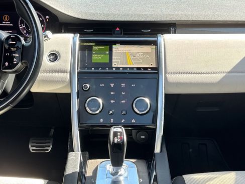 Used 2020 Land Rover Discovery Sport SE R-Dynamic AWD/4WD image 18