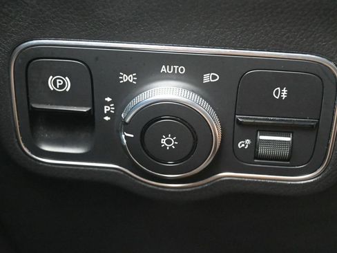 Used 2021 Mercedes-Benz GLA 45 AMG 4MATIC image 21