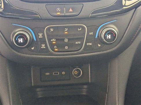 Used 2022 Chevrolet Equinox RS image 20