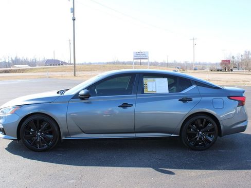 Used 2022 Nissan Altima 2.5 SR w/ Midnight Edition Package image 6