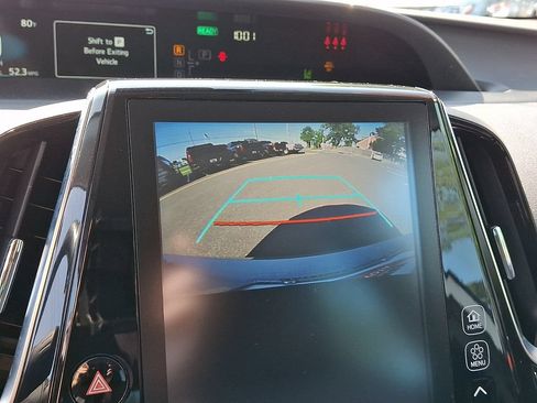 Used 2022 Toyota Prius Prime XLE FWD image 18