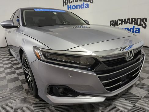 Used 2021 Honda Accord Touring image 6