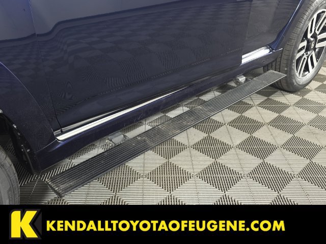Used 2021 Toyota 4Runner Limited AWD/4WD image 12
