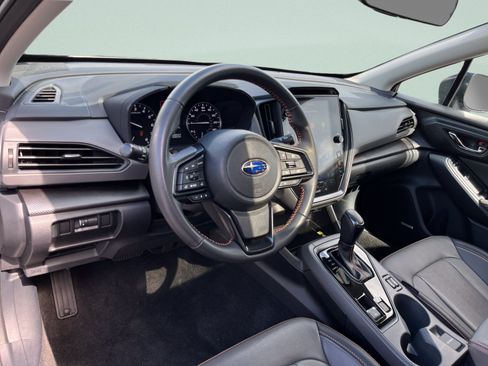Used 2024 Subaru Crosstrek 2.5i Limited AWD/4WD image 16