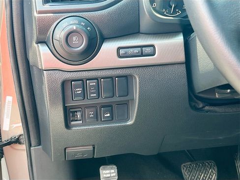 Used 2024 Nissan Titan PRO-4X w/ Pro-4x Utility Package image 10